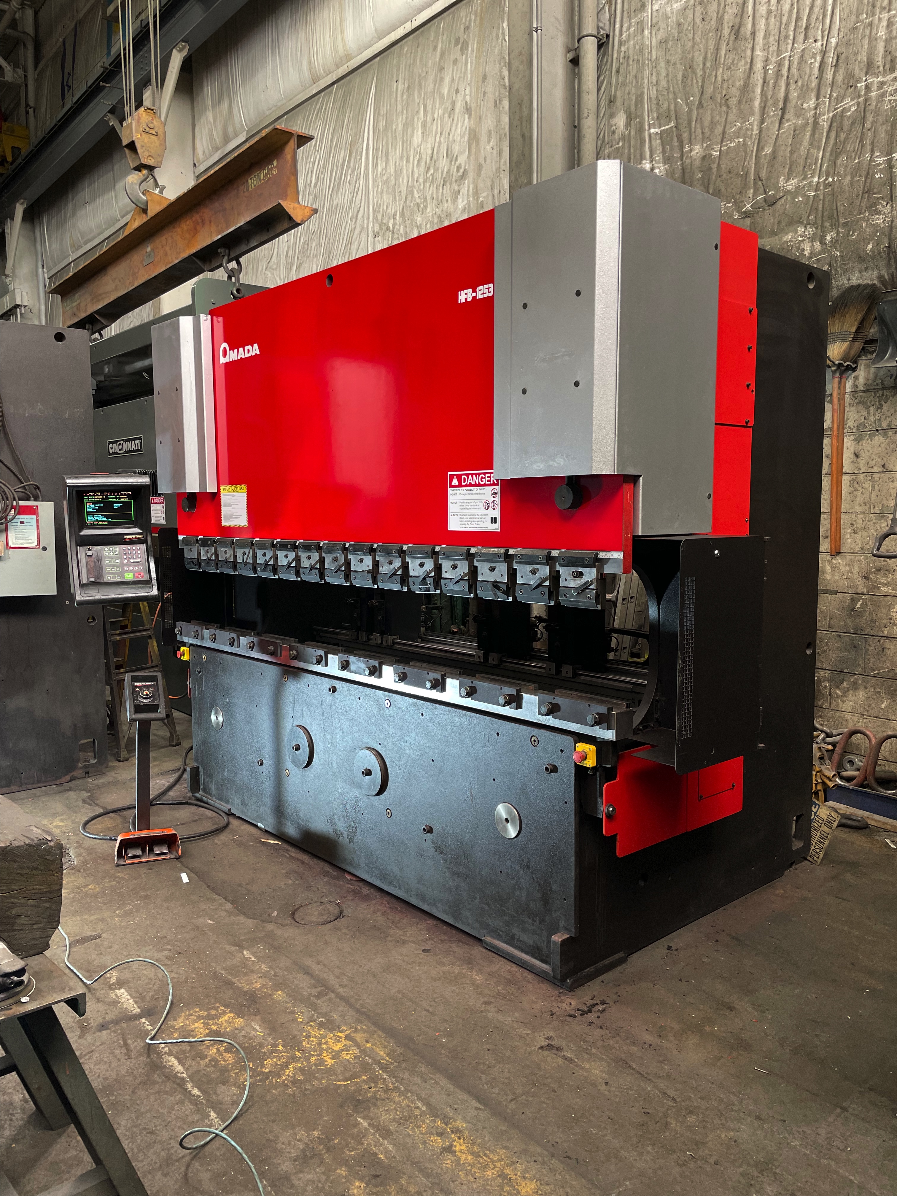 138 Ton X 12’  Amada  Model HFB 1253  CNC Press Brake